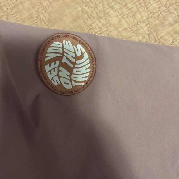 Women’s windbreaker, Size Large from BeardedGoat - Picture 4 of 7